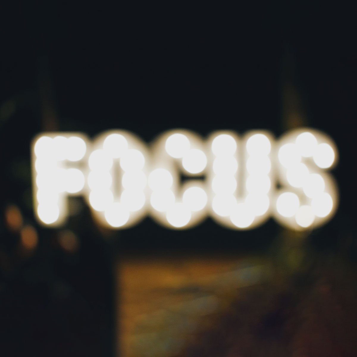 Leuchtschrift: Focus
